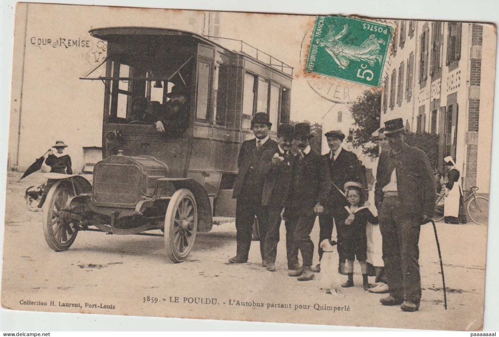 LE POULDU  L AUTOBUS PARTANT POUR QUIMPERLE - Le Pouldu