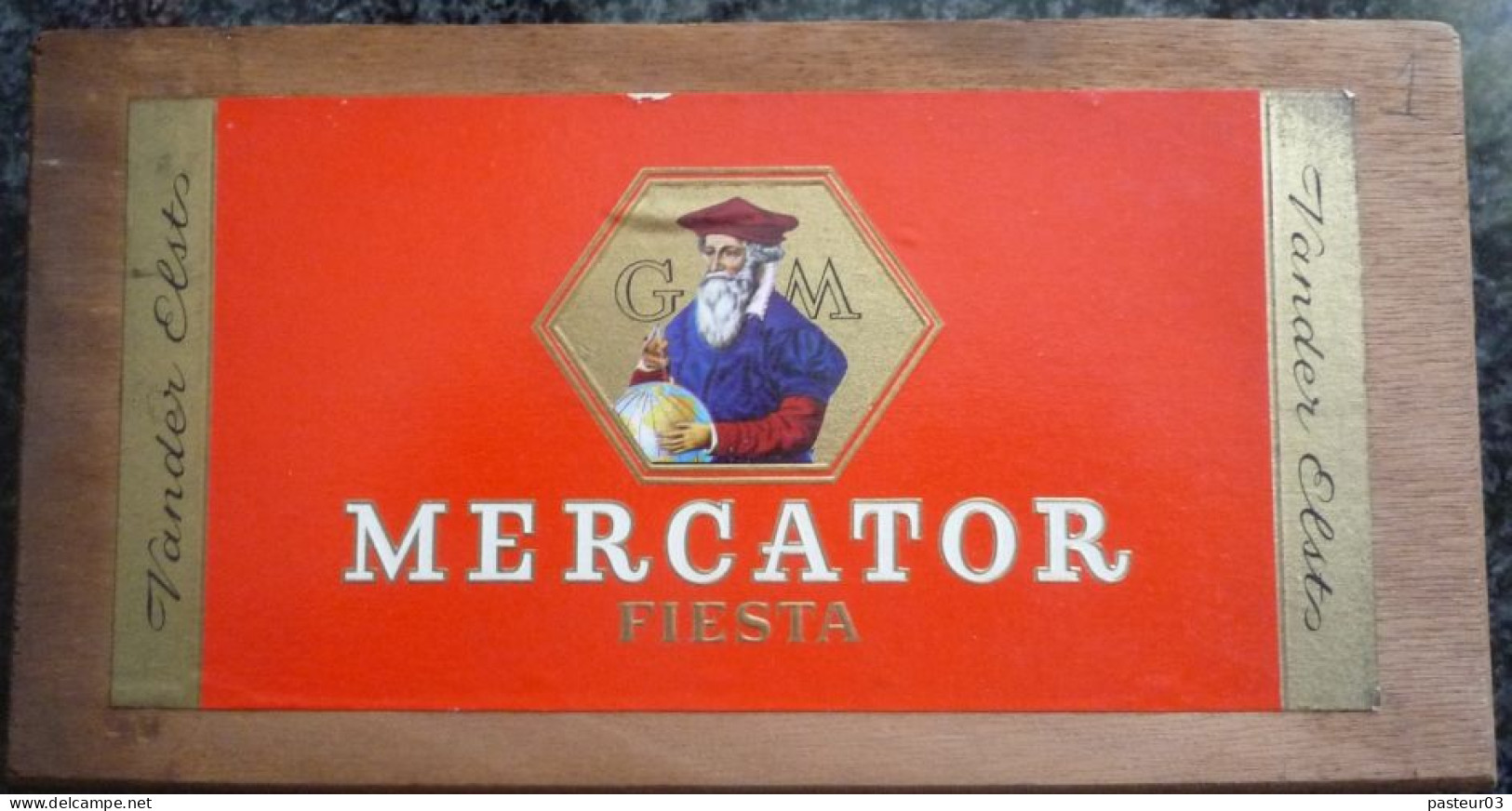 Boite De Cigare Marque MERCATOR Fiesta Dimension 19 X 9,9 X 3,4 Cms - Contenitori Di Tabacco (vuoti)