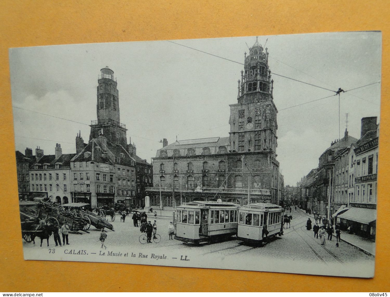 CALAIS -- Croisement De Tramways Rue Royale - Le Musée - ANIMATION - Tramways