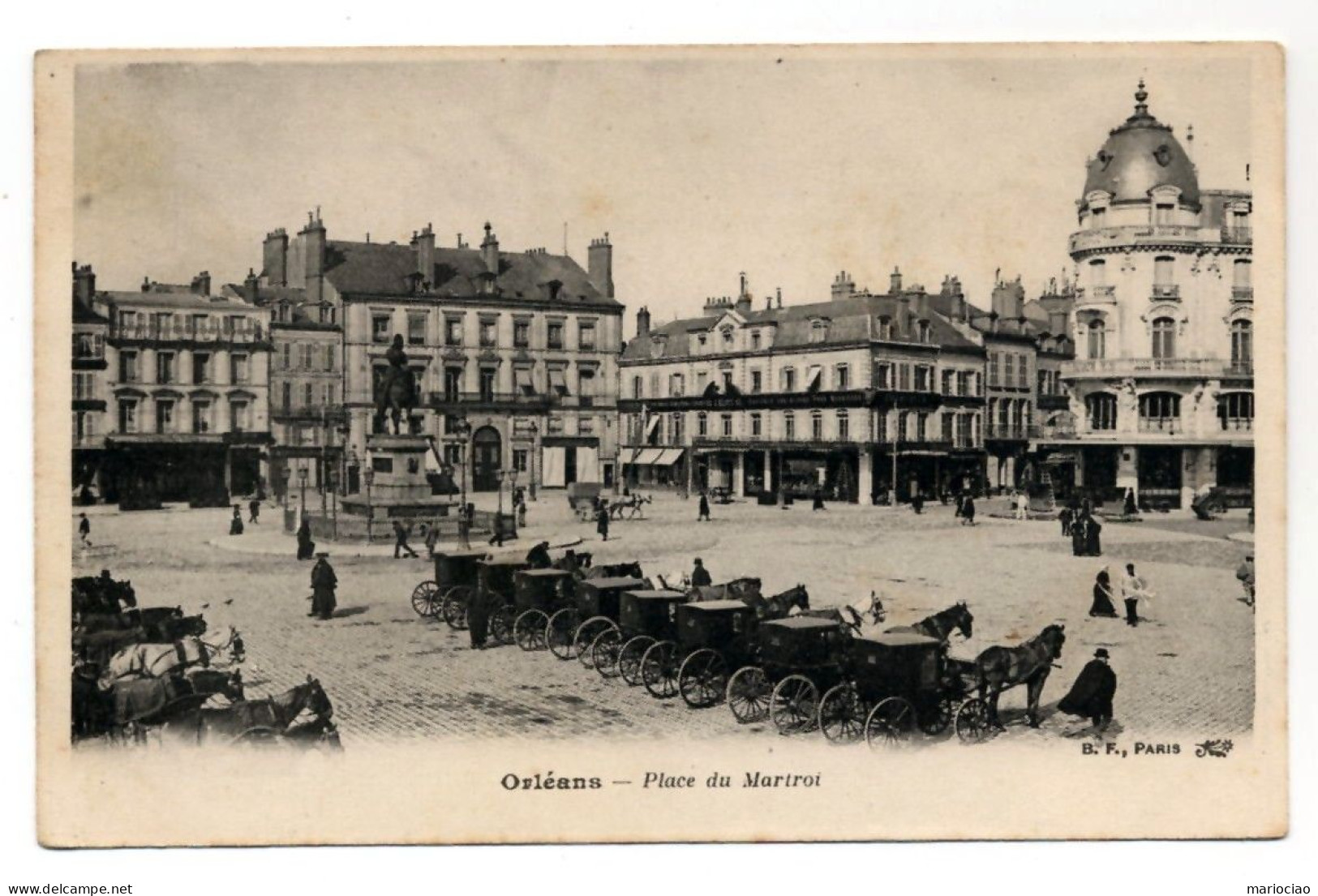 C-FR45000 ORLEANS Place Du Martroi - Diligences à Chevaux - Orleans