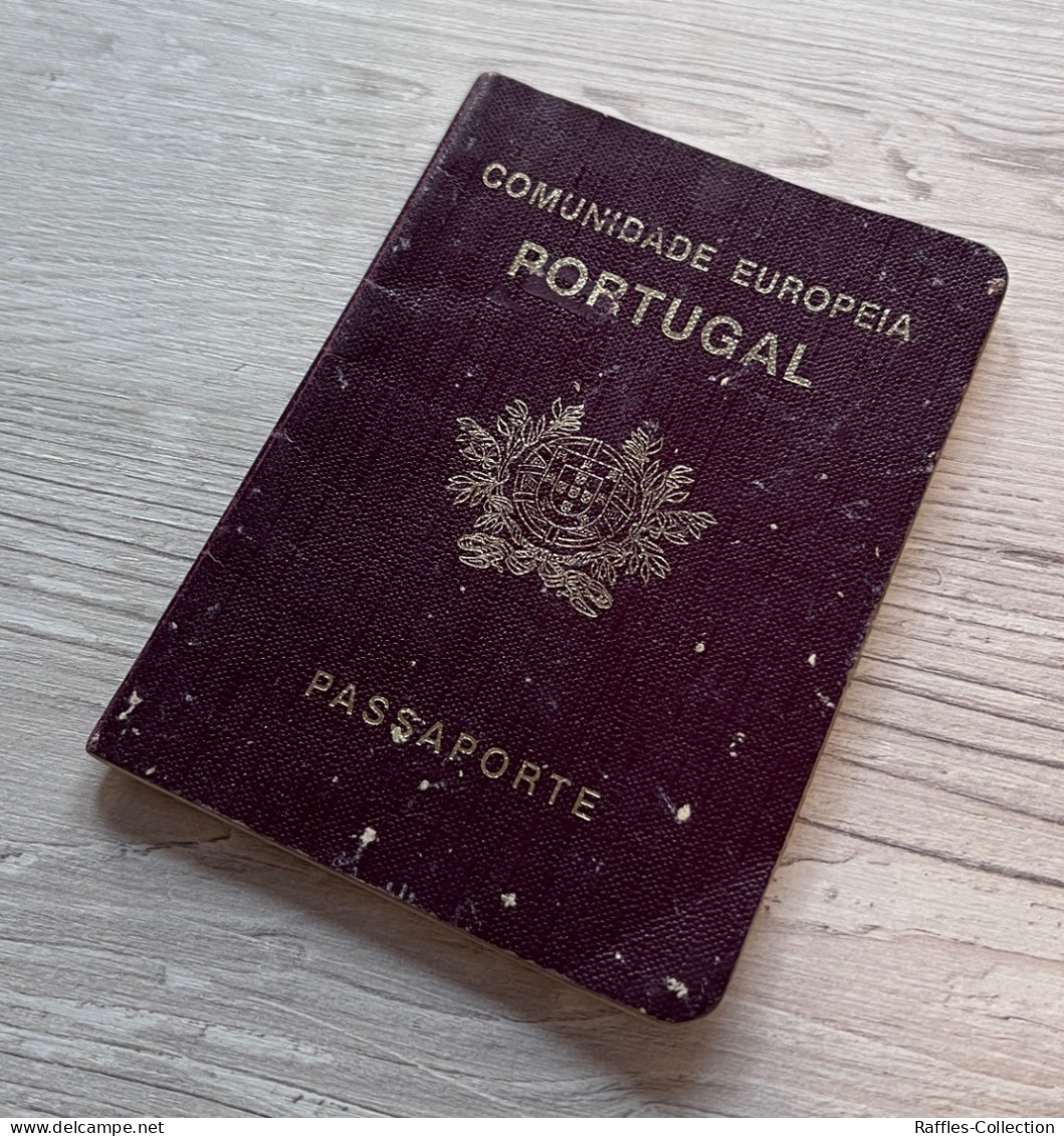 Portugal Passport With India, Sri Lanka, Maldives Visas / Passeport Reisepass Pasaporte Passaporto - Historische Dokumente