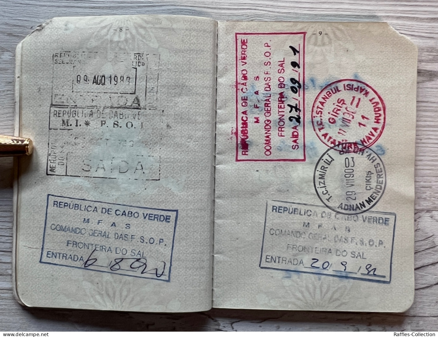 Belgium 1989 passport with Cape Verde / Cabo Verde visas & revenues / passeport reisepass pasaporte passaporto