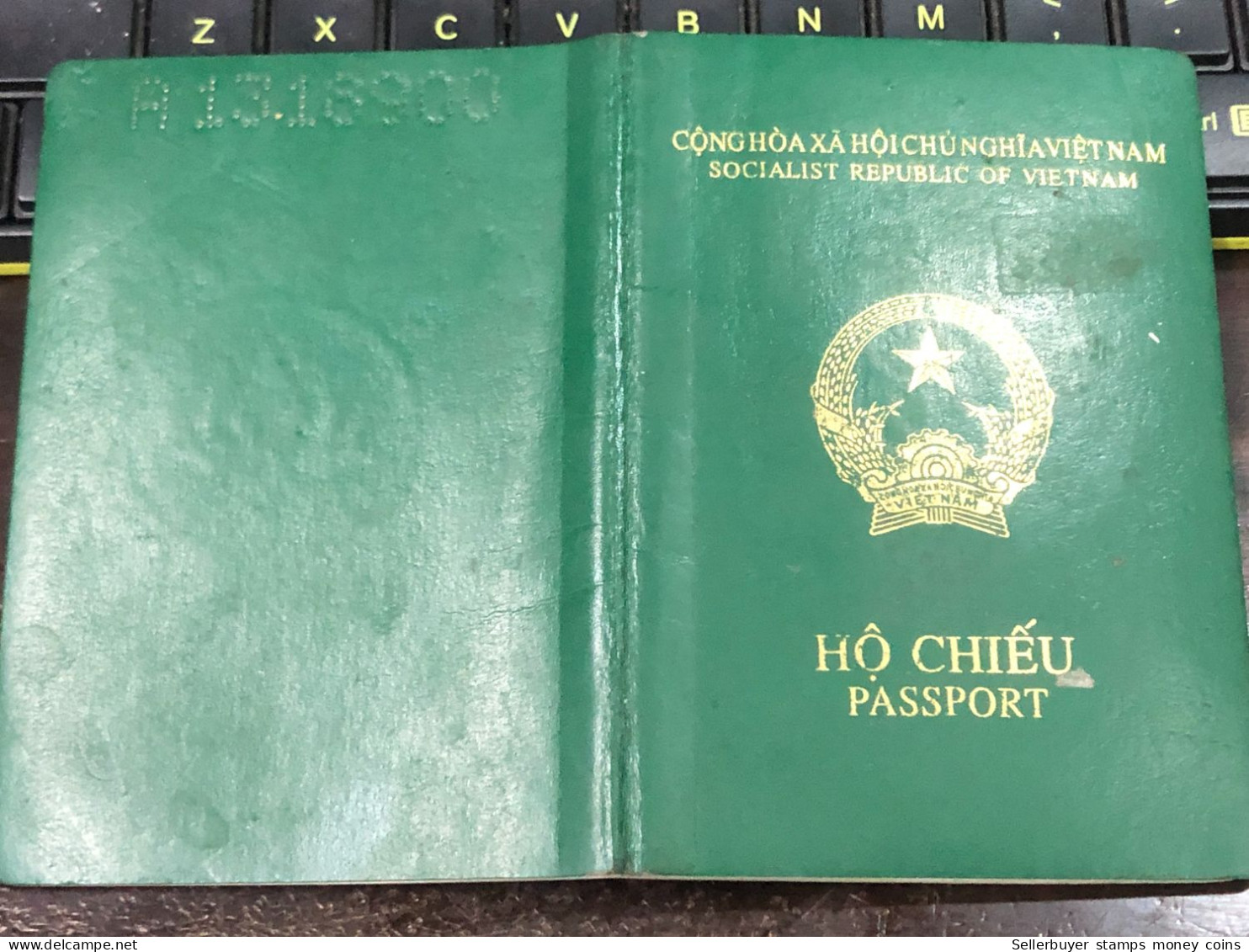 VIET NAMESE-OLD-ID PASSPORT VIET NAM-PASSPORT Is Still Good-name-ngo Van Phuc-2009-1pcs Book - Collections