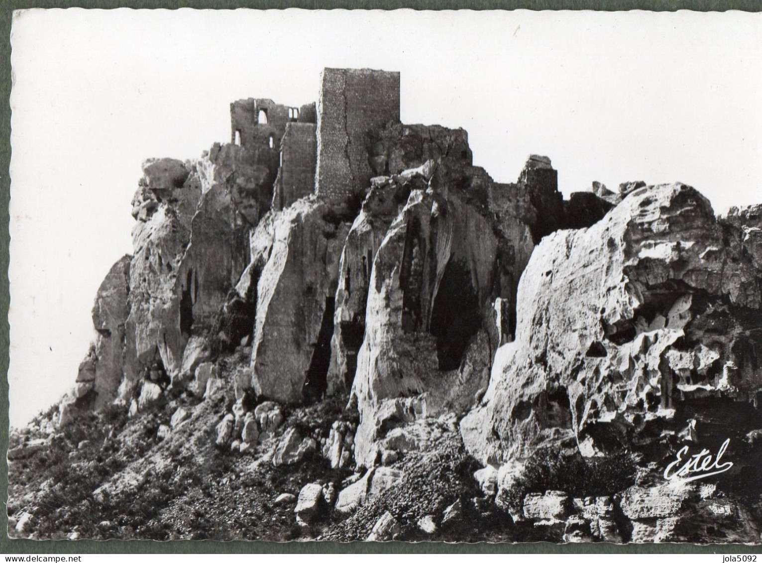 13 + Les BAUX De PROVENCE - Le Nid D'Aigle - Les-Baux-de-Provence