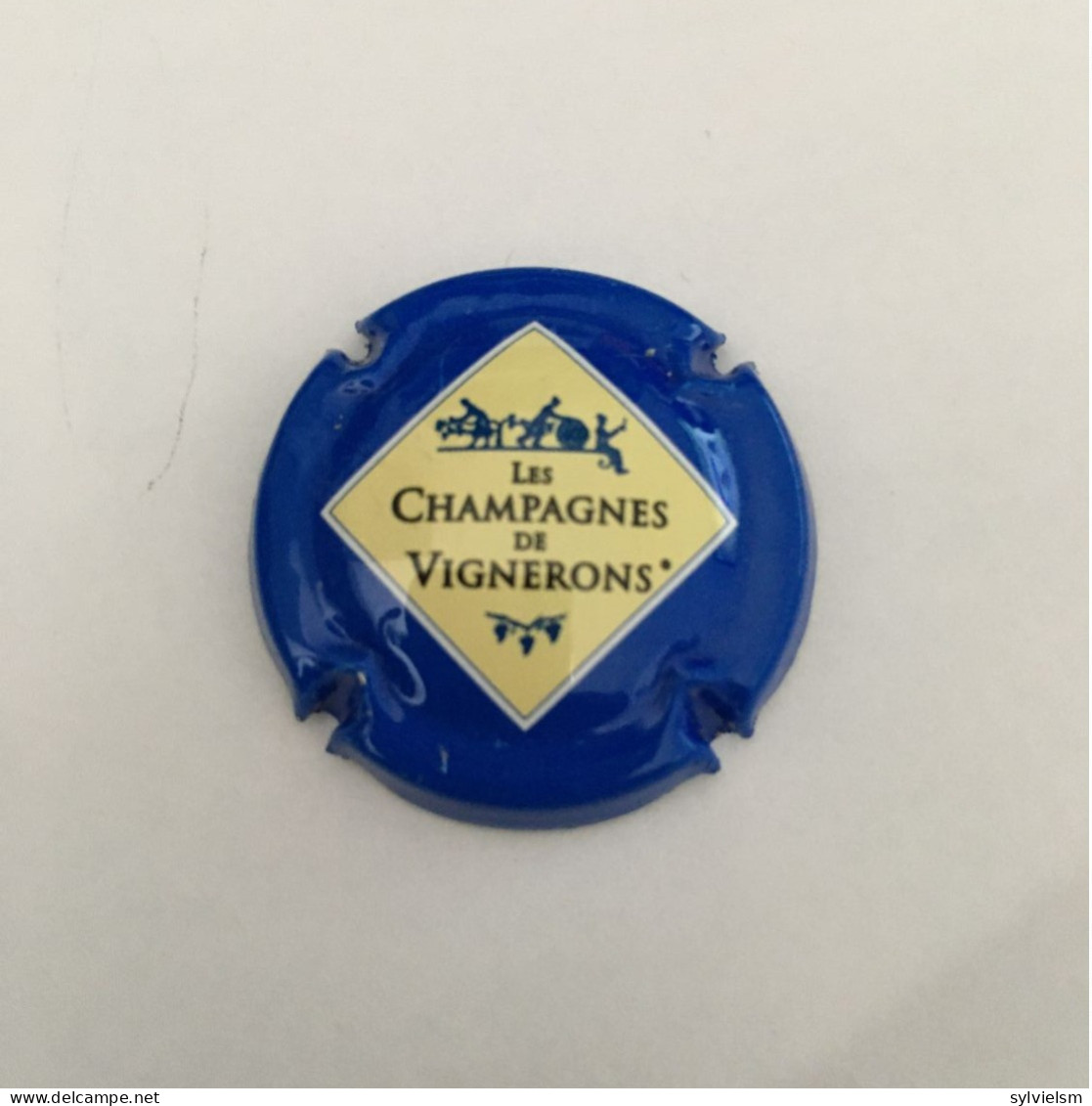 Capsule De Champagne - LES CHAMPAGNES DE VIGNERONS N° 667b - Altri & Non Classificati
