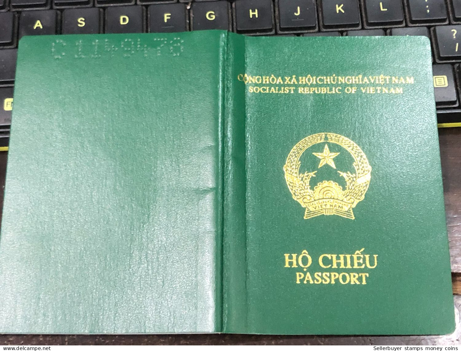 VIET NAMESE-OLD-ID PASSPORT VIET NAM-PASSPORT Is Still Good-name-trinh Vinh Kham-2015-1pcs Book - Collezioni