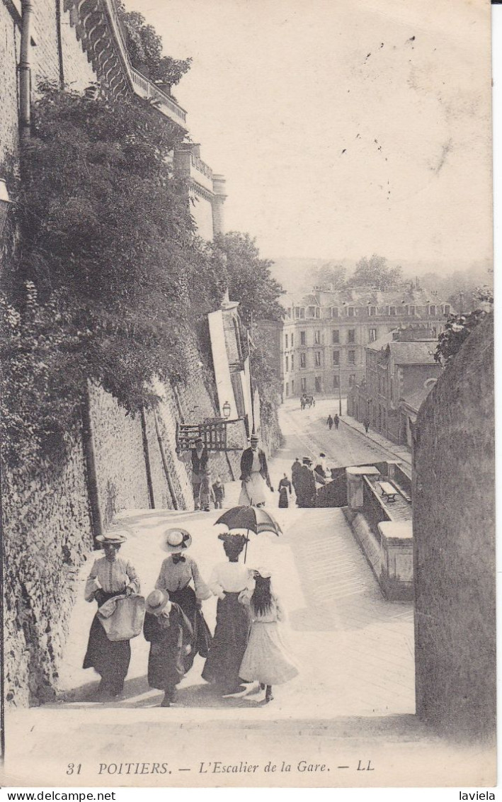 86 POITIERS - L'Escalier De La Gare - Circulée 1915 - Poitiers