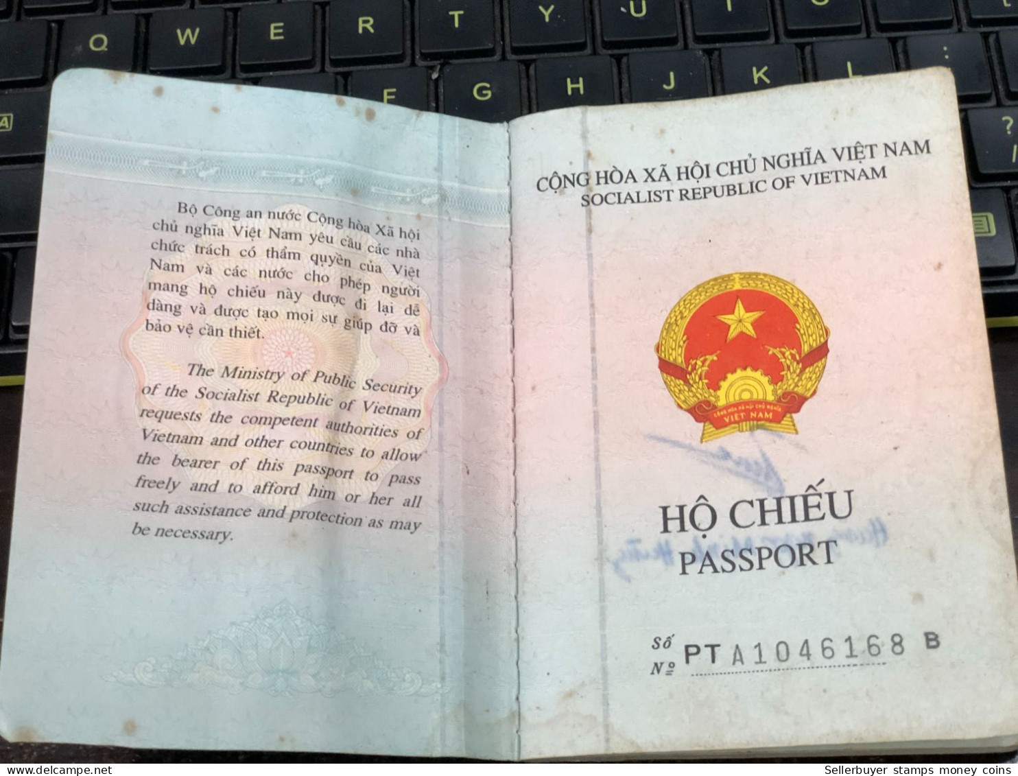 VIET NAMESE-OLD-ID PASSPORT VIET NAM-PASSPORT Is Still Good-name-hung Ngoc Minh Hung-2009-1pcs Book - Verzamelingen