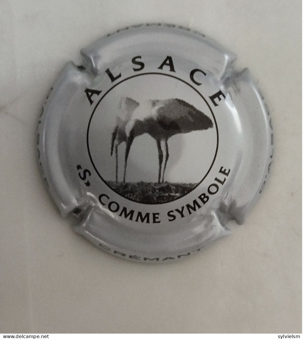 Capsule De Crémant D'Alsace - S Comme Symbole - Placas De Cava