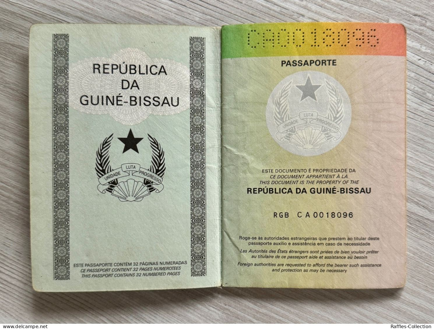 Guinea-Bissau Passport Passeport Reisepass Pasaporte Passaporto - Documents Historiques