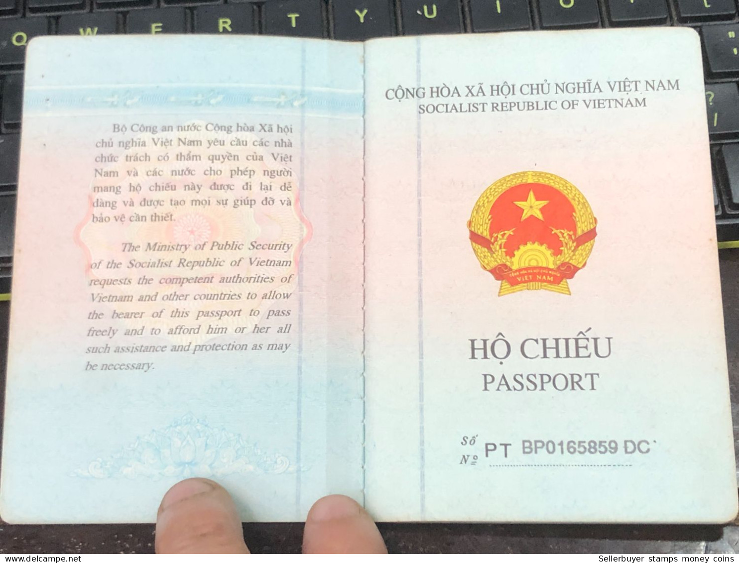 VIET NAMESE-OLD-ID PASSPORT VIET NAM-PASSPORT Is Still Good-name-nguyen Van Hai-2000-1pcs Book - Verzamelingen