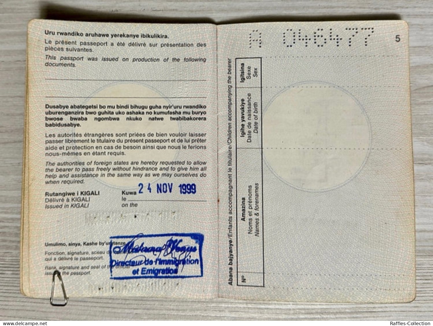 Rwanda Passport Passeport Reisepass Pasaporte Passaporto - Documents Historiques