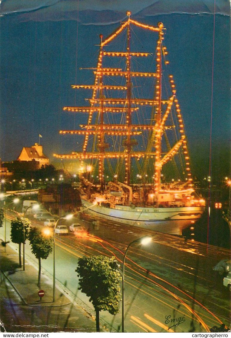 Navigation Sailing Vessels & Boats Themed Postcard Saint Malo 1971 Le Sagres - Segelboote