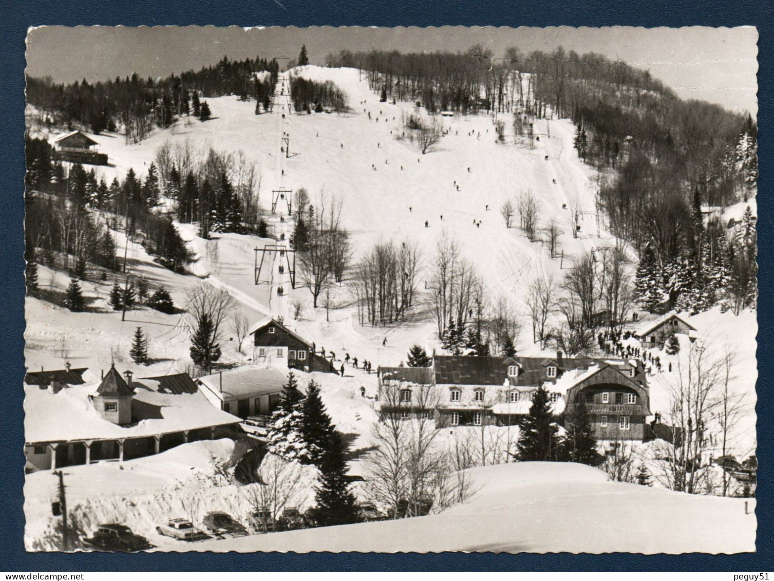 Montreal.  Sun Valley. Station De Sports D'hiver. Hôtel Suisse, Sainte-Adèle. 1964 - Montreal