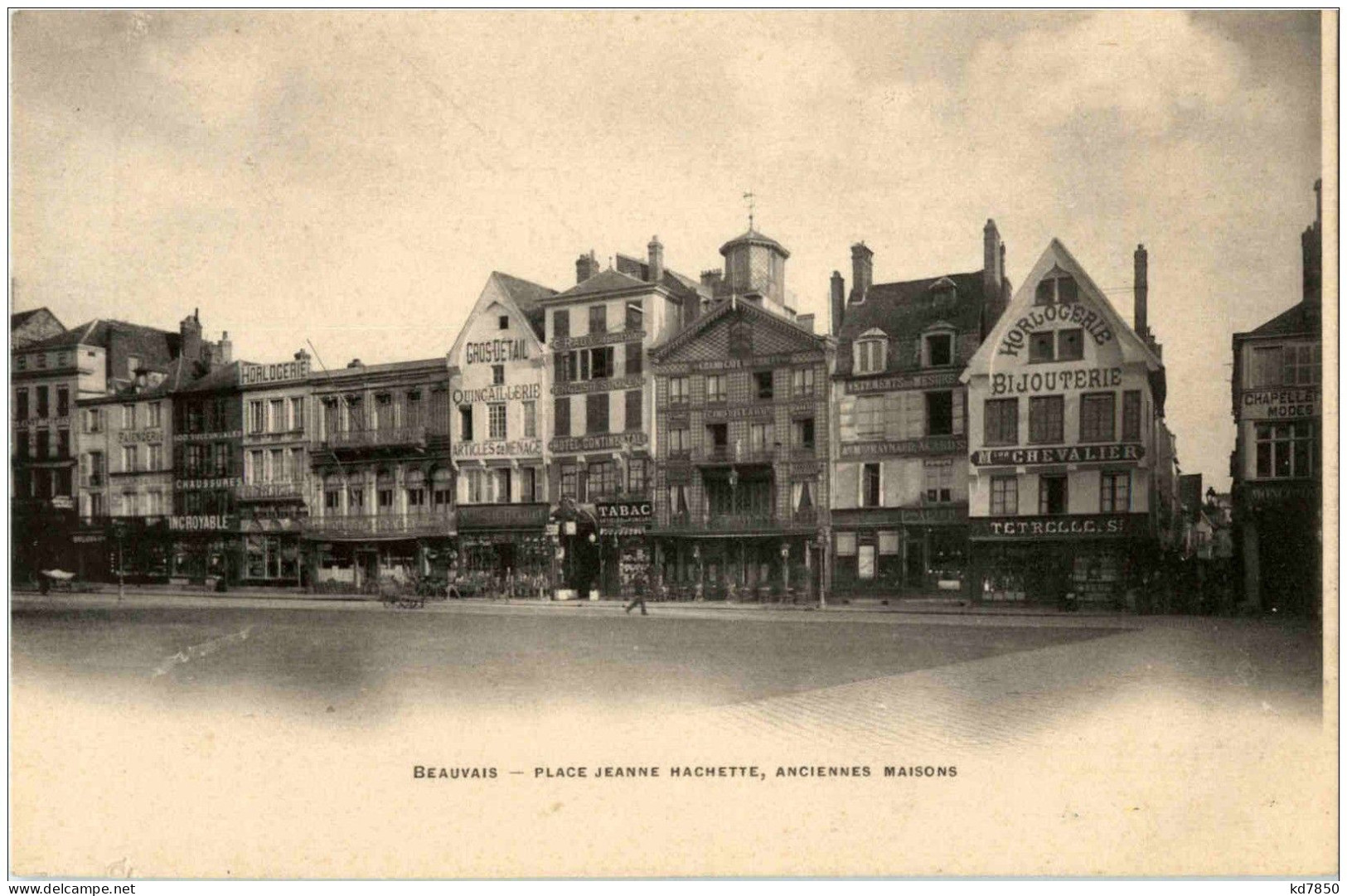 Beauvais - Place Jeanne Hachette - Beauvais