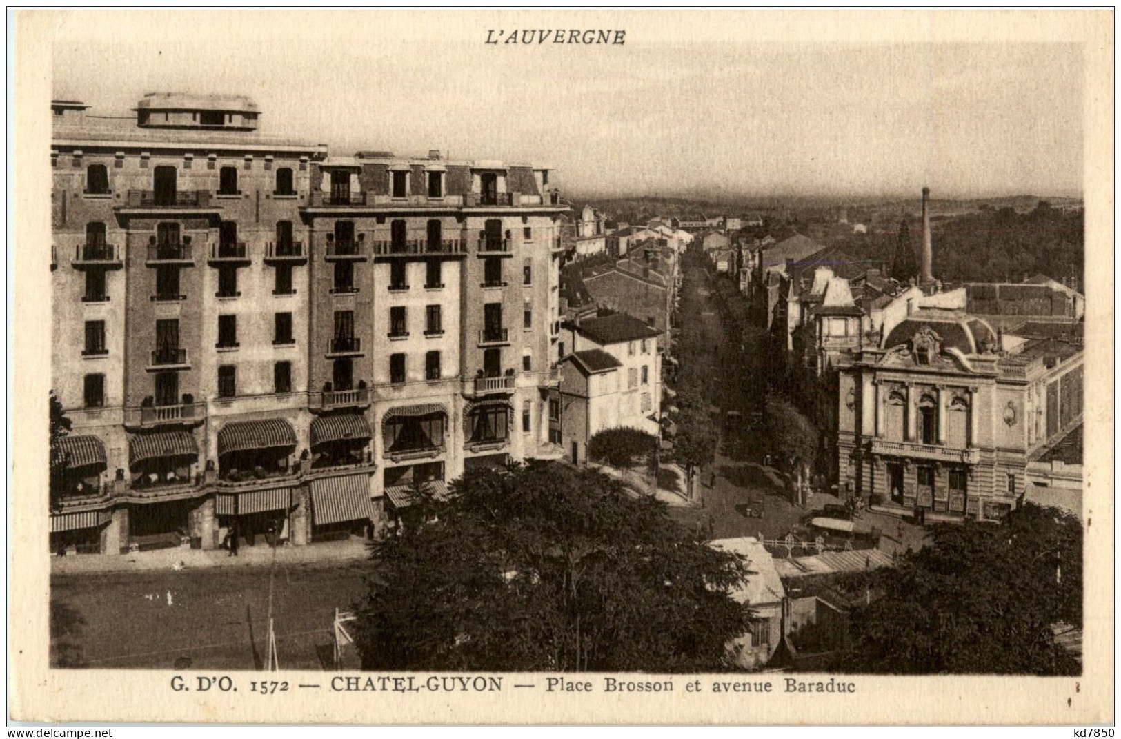 Chatelguyon - Place Brosson Et Avenue Baraduc - Châtel-Guyon