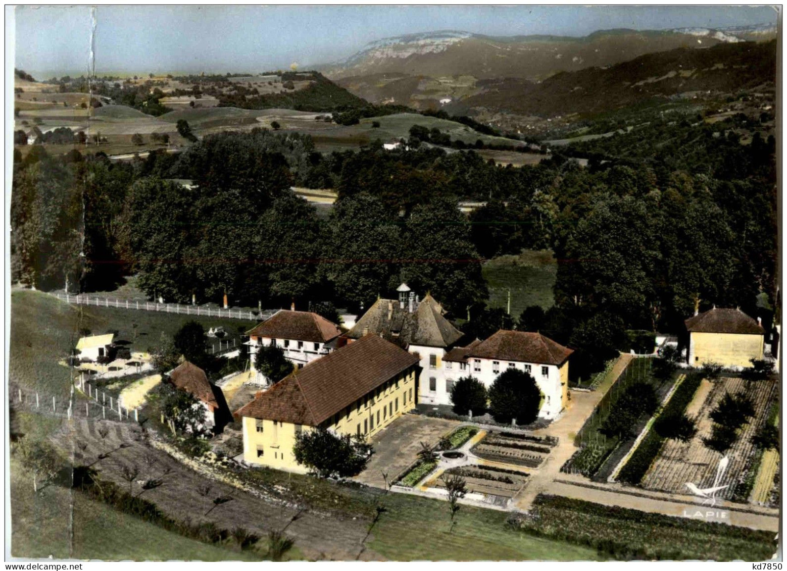 Saint Geoire En Valdaine - L Hospital Et Montagnes De Savoie - Sonstige & Ohne Zuordnung