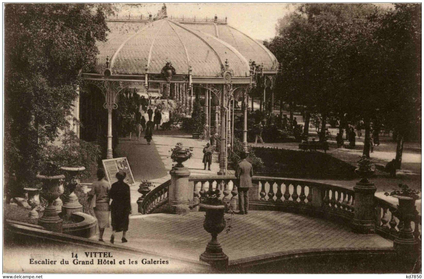 Vittel - Escalier De Grand Hotel - Contrexeville