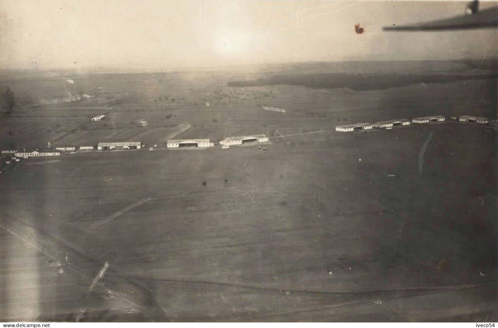 1950  Saut En Parachute  Au Dessus De L'aérodrome Du Mans  3 Photos 18x13 - Aviation