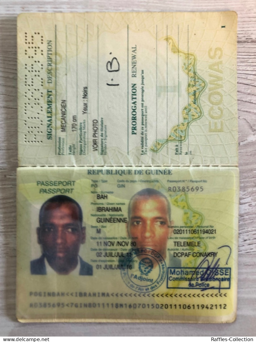 Guinea Passport Passeport Reisepass Pasaporte Passaporto - Historische Dokumente