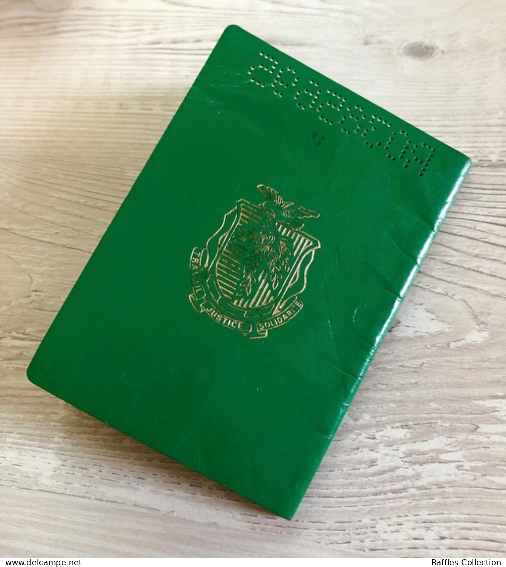 Guinea Passport Passeport Reisepass Pasaporte Passaporto - Historische Documenten