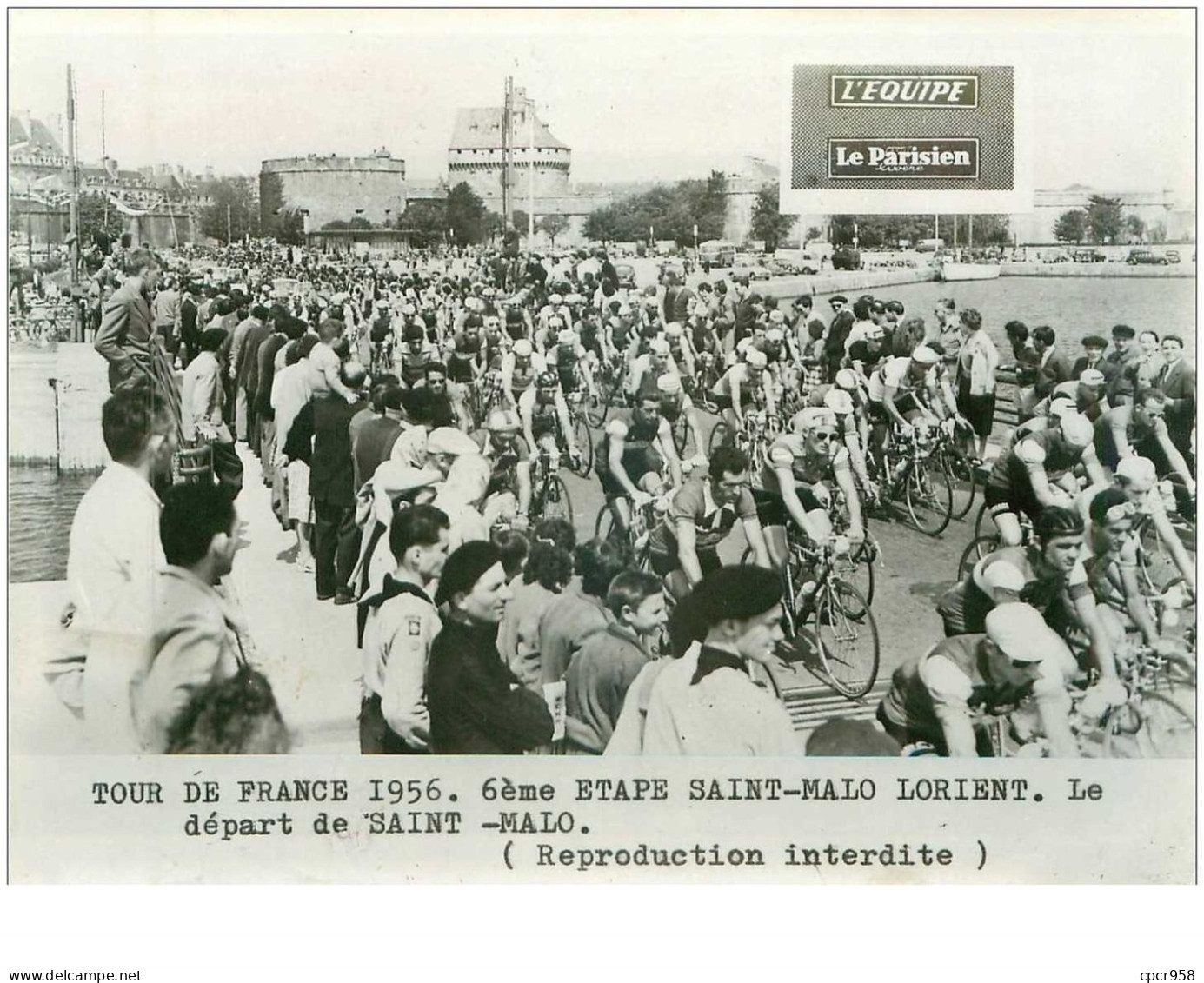 PHOTO DE PRESSE ORIGINALE TOUR DE FRANCE 1956.20X15.6eme ETAPE ST MALO LORIENT.LE DEPART DE ST MALO.n°18664 - Wielrennen
