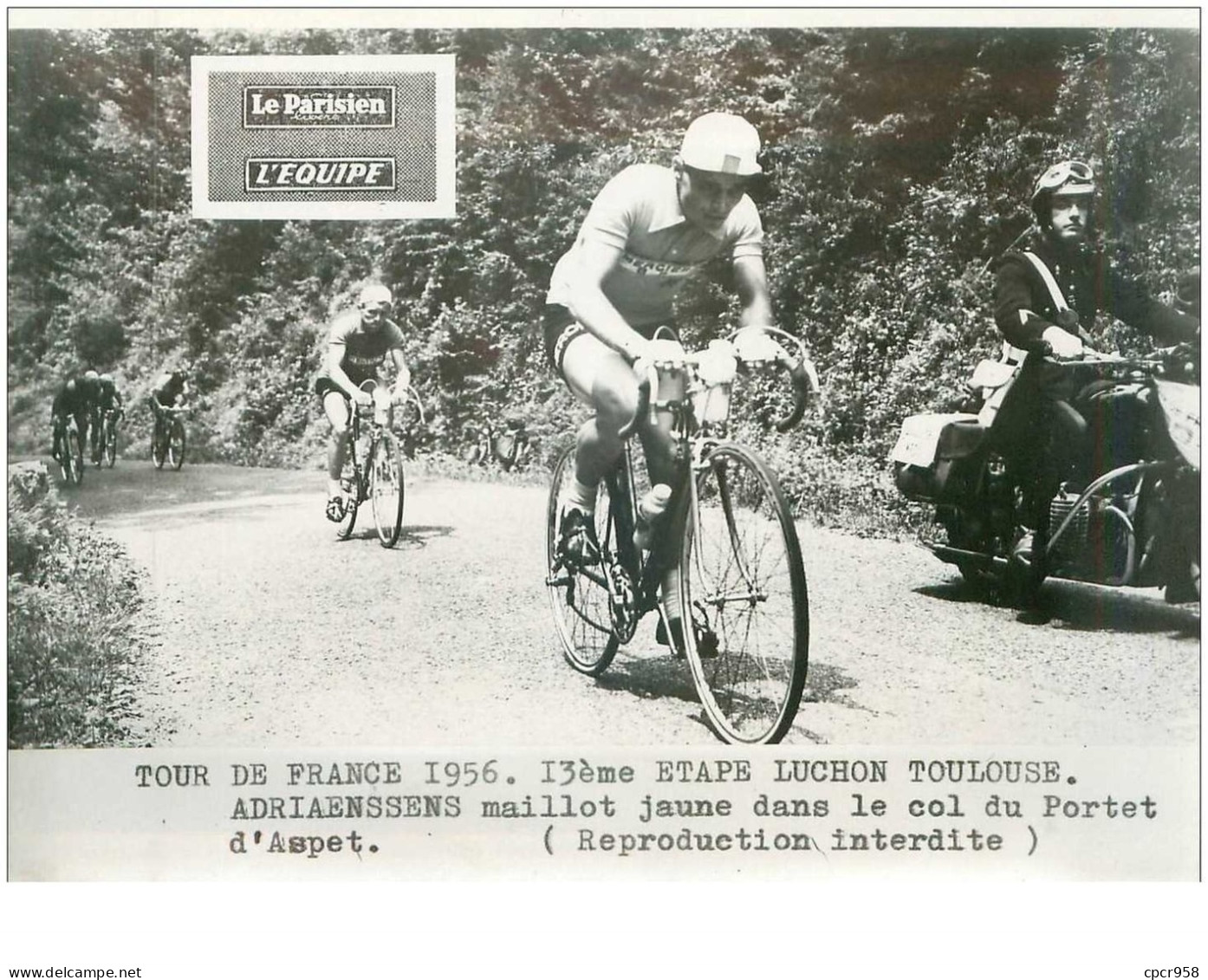 PHOTO DE PRESSE ORIGINALE TOUR DE FRANCE 1956.20X15.13eme ETAPE LUCHON TOULOUSE.ADRIAENSSENS DANS LE COL DU ...n°18677 - Radsport