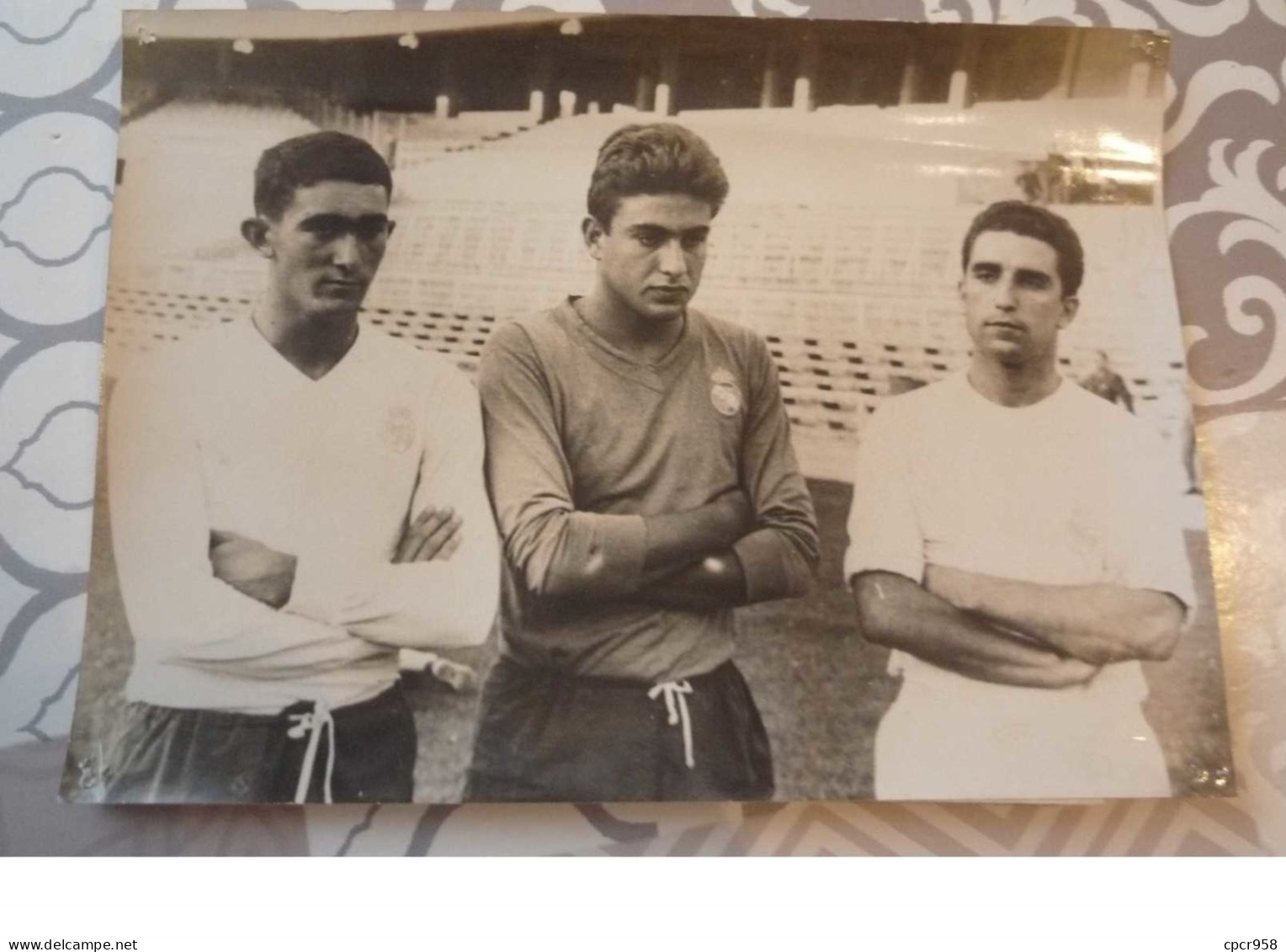 Photographie . N° 52013 .foot .real De Madrid . Stade Bernabeau.1963 Photo De Presse Adnp. 18 X 13 Cm. - Sports