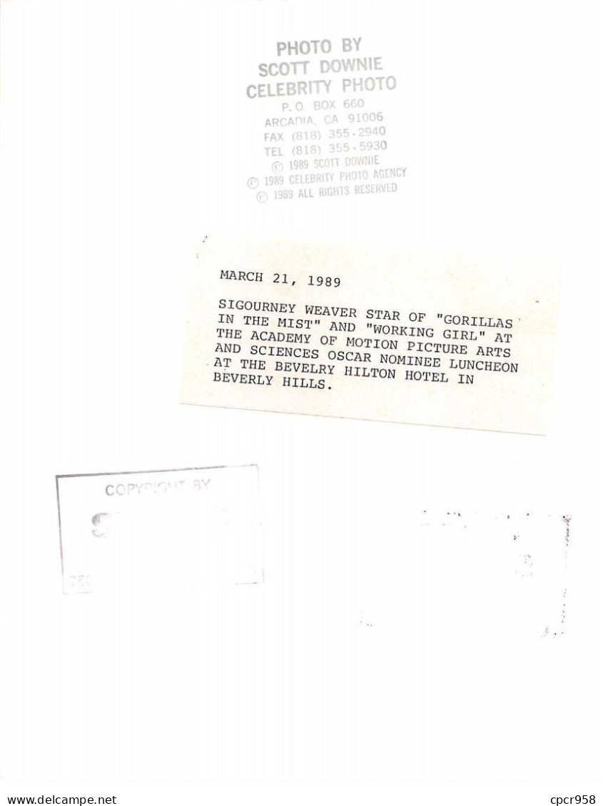 Photo De Presse.ALE10271.23x18 Cm Environ.1989.Sigourney Weaver.Oscar.Beverly Hilton Hotel.Beverly Hills - Otros & Sin Clasificación