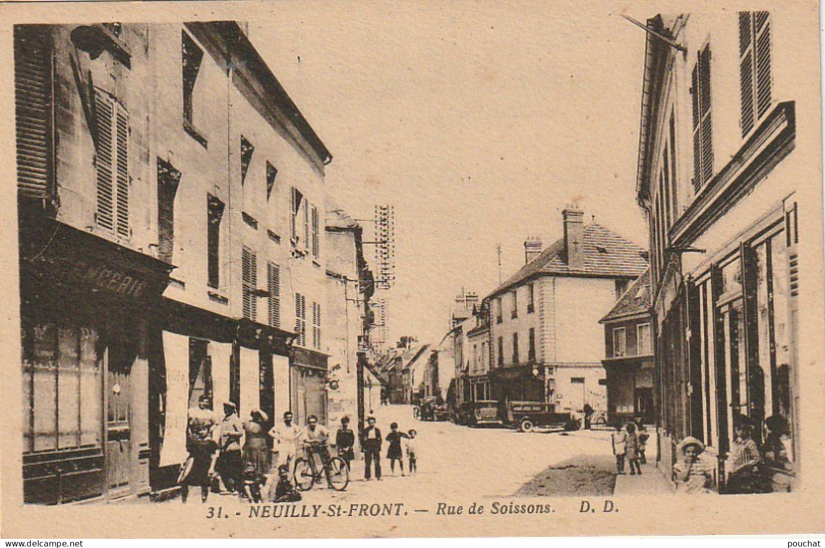 WA 7-(02) NEUILLY SAINT FRONT - RUE DE SOISSONS - ANIMATION - COMMERCES - AUTOMOBILES - 2 SCANS - Sonstige & Ohne Zuordnung