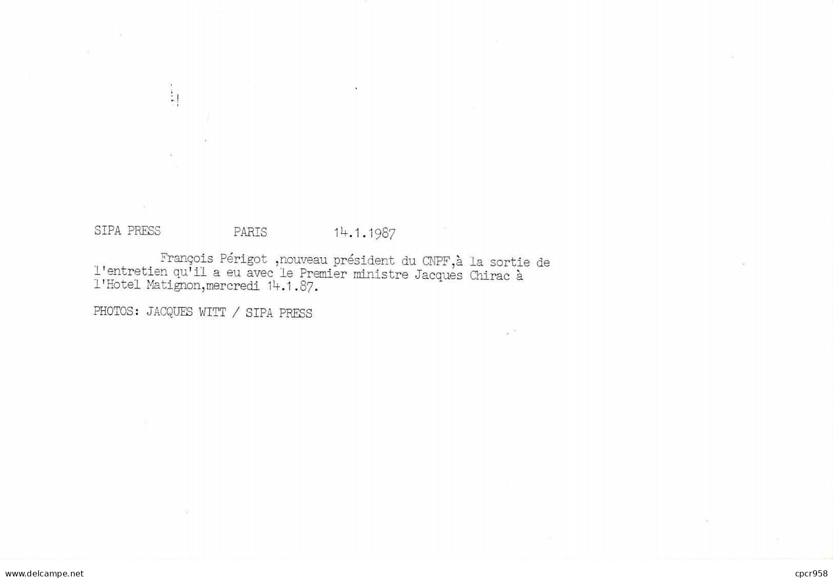 Photo De Presse.MLE10301.25x18 Cm Environ.1986.Francois Perigot.CNPF - Otros & Sin Clasificación