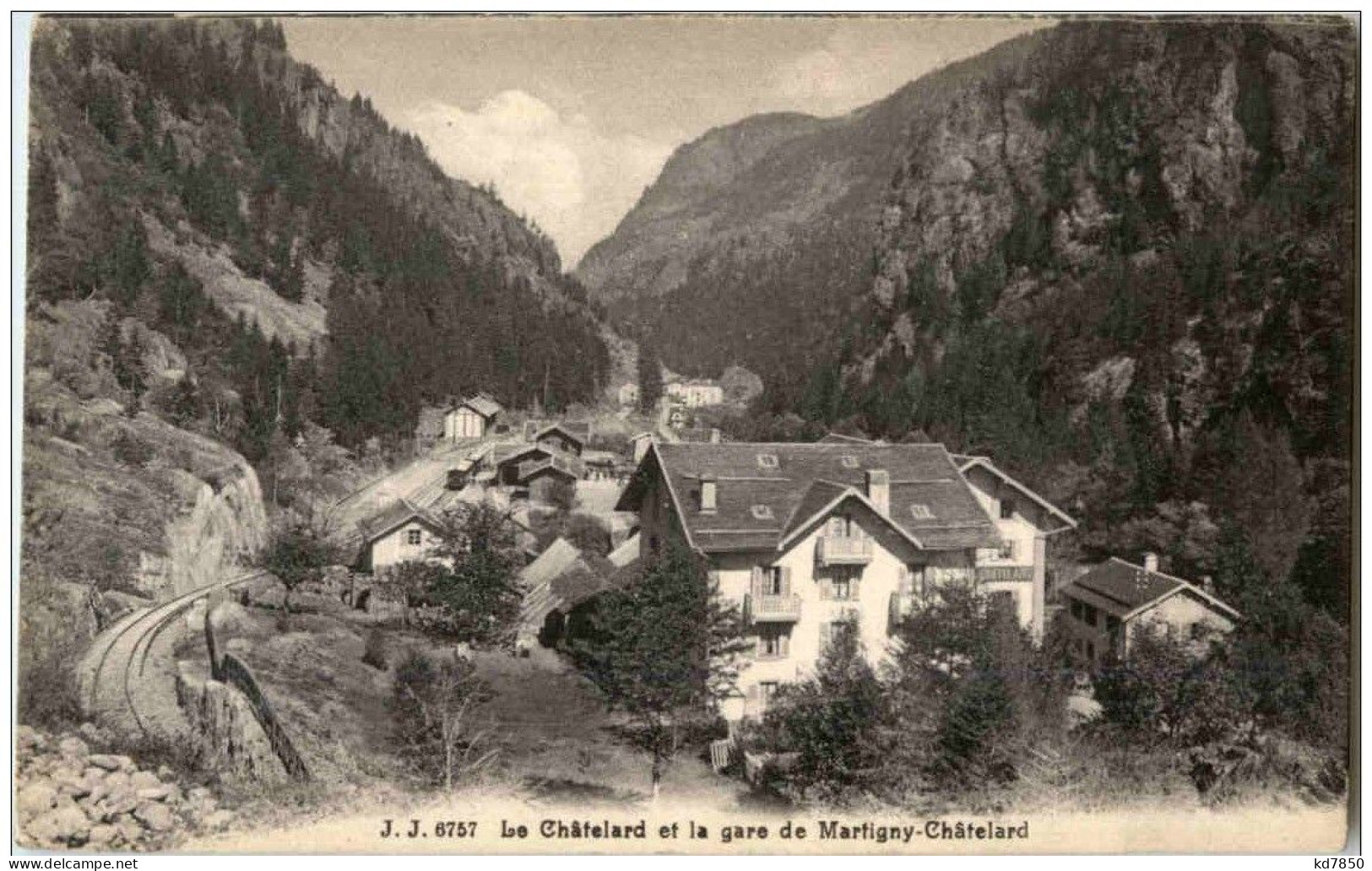 Le Chatelard Et La Gare De Martigny Chatelard - Martigny