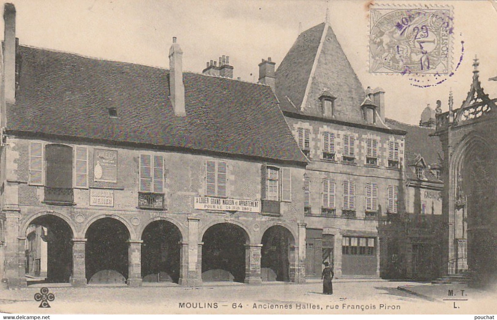 WA 8-(03) MOULINS - ANCIENNES HALLES , RUE FRANCOIS PIRON - PUBLICITES MONTRE OMEGA , CHOCOLAT MENIER - 2 SCANS - Moulins