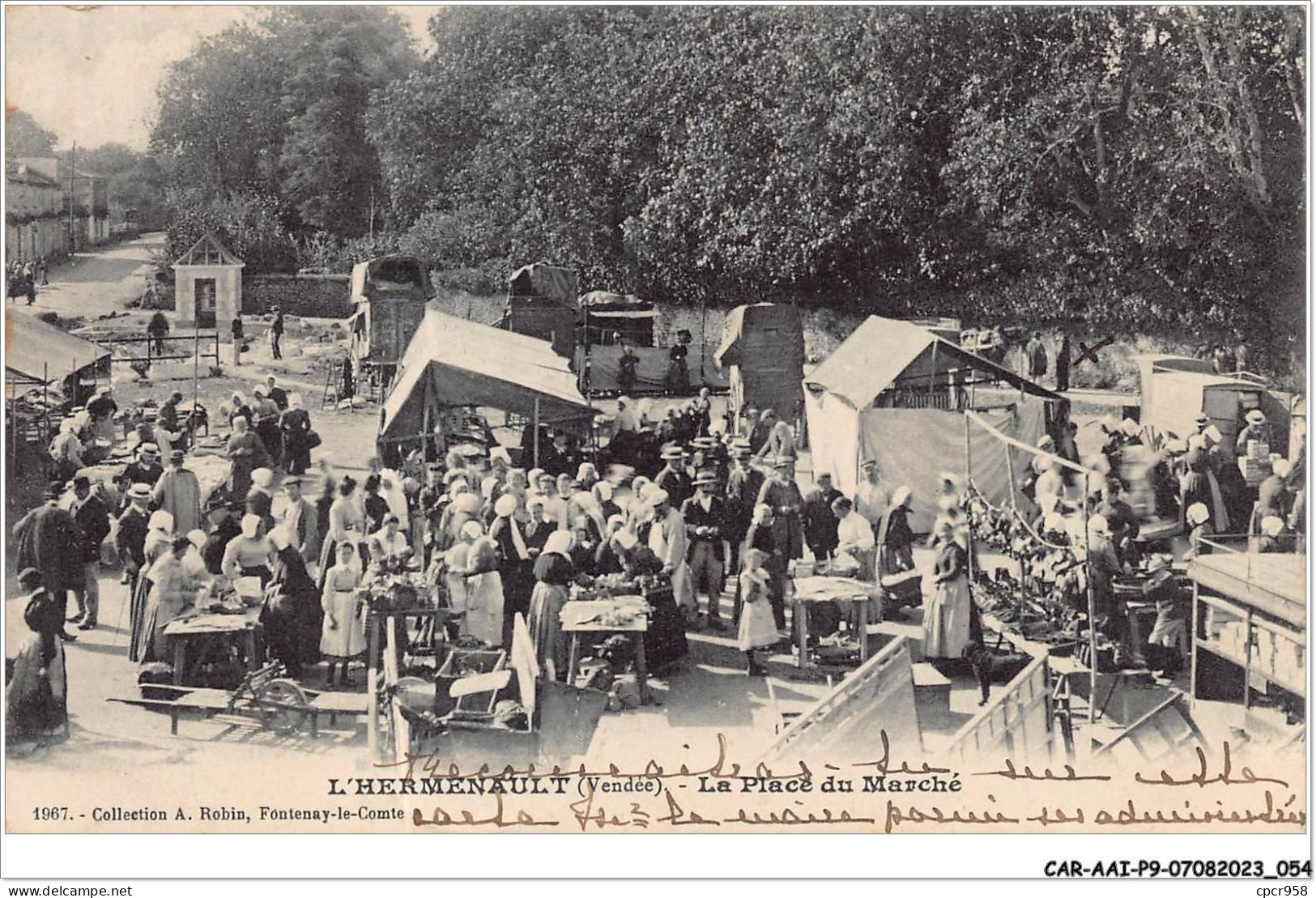 CAR-AAIP9-85-0788 - L'HERMENAULT - La Place Du Marché  - L'Hermenault