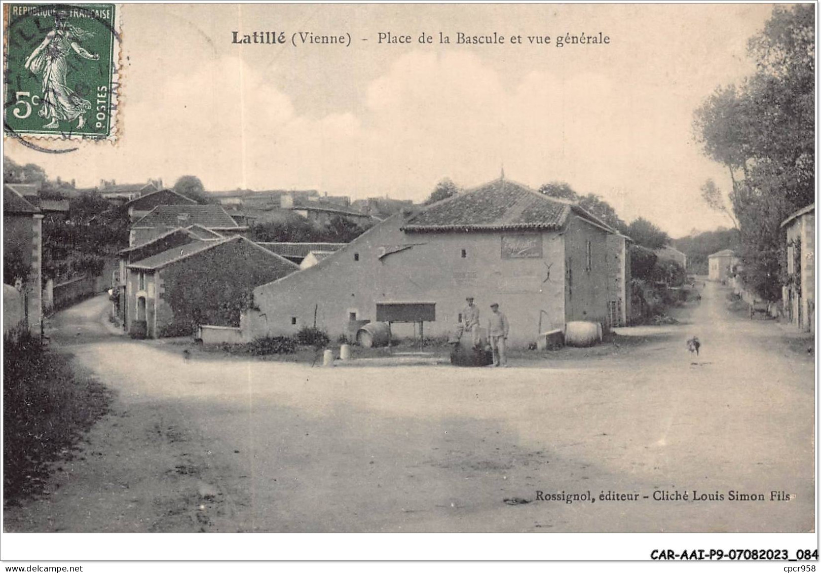 CAR-AAIP9-86-0803 - LATILLE - Place De La Bascule Et Vue Générale  - Sonstige & Ohne Zuordnung