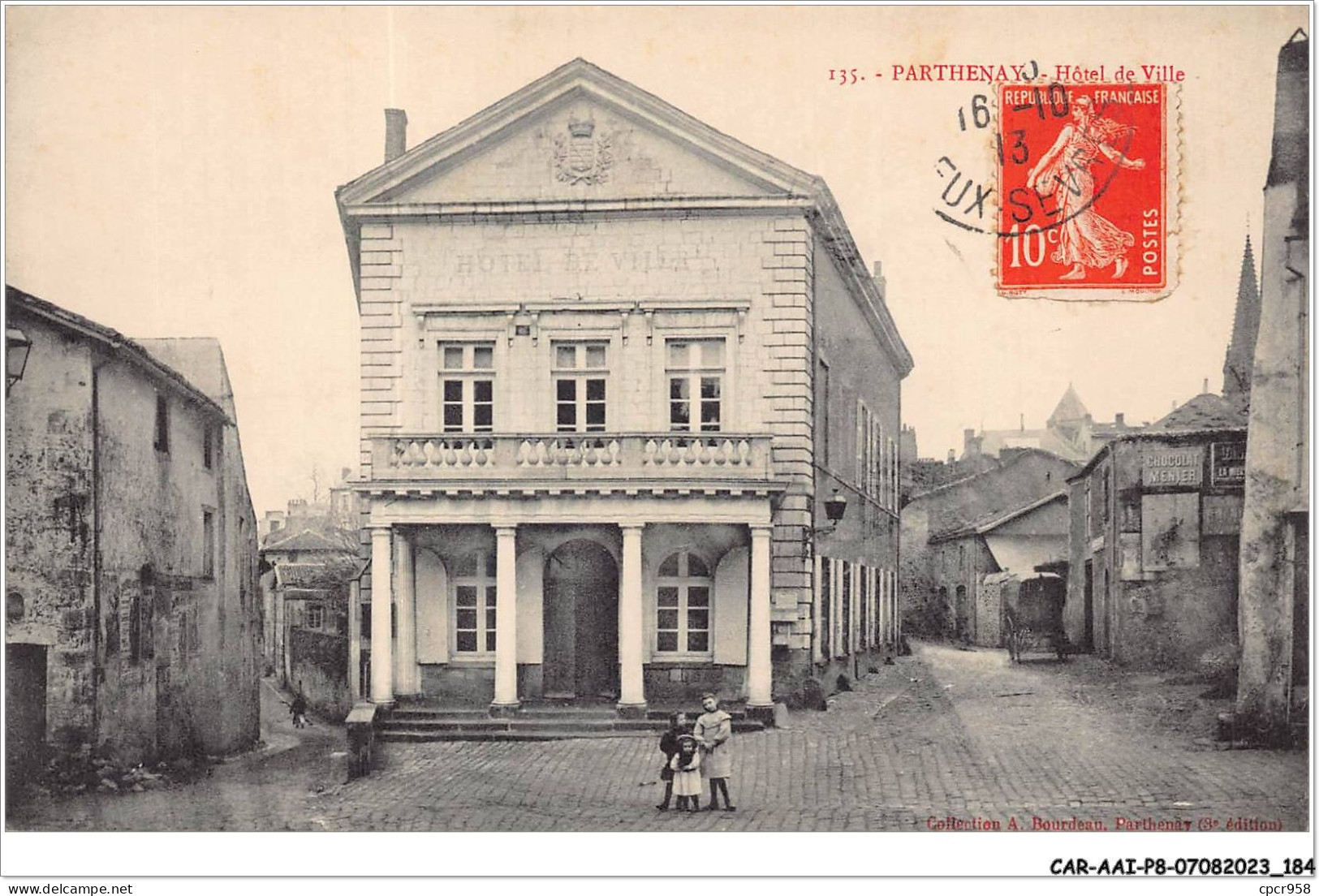 CAR-AAIP8-79-0759 - PARTHENAY - Hotel De Ville  - Parthenay