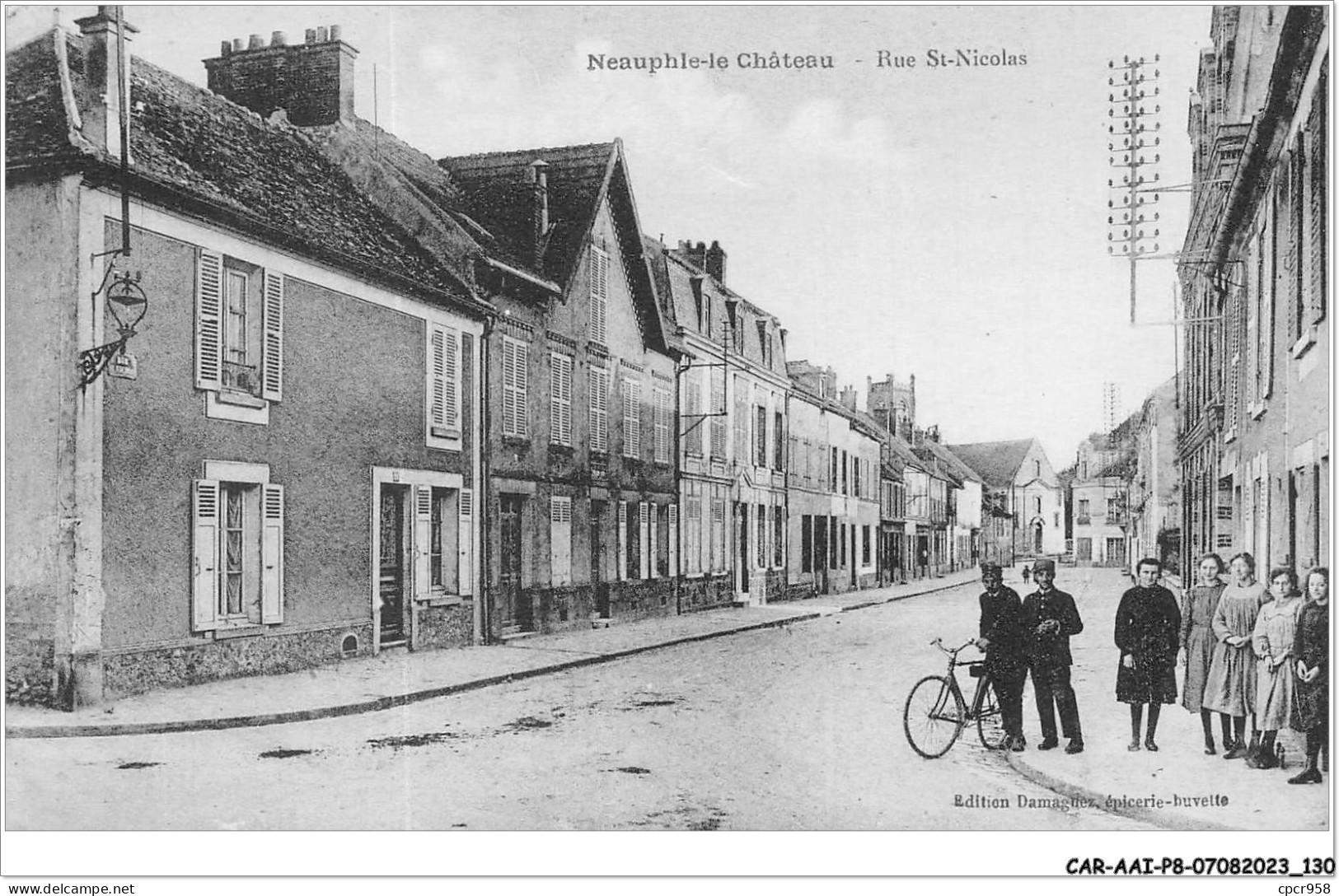 CAR-AAIP8-78-0732 - NEAUPHLE LE CHATEAU - Rue St Nicolas  - Neauphle Le Chateau