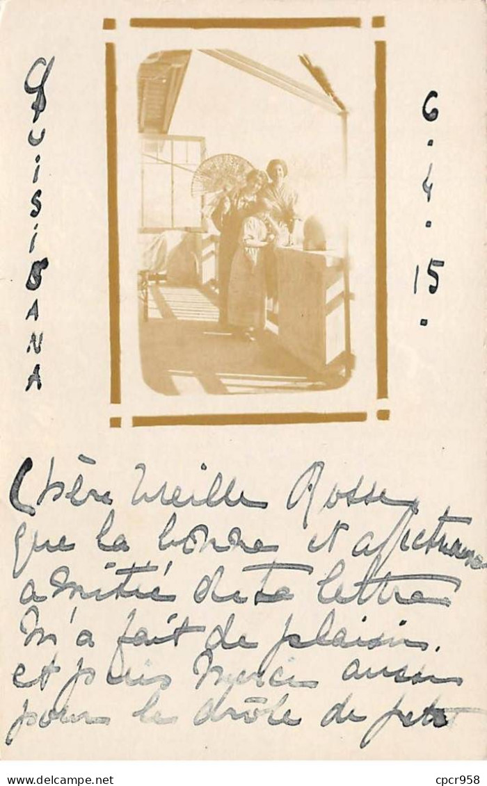 A Identifier - N°91509 - Des Femmes Se Protégeant Avec Une Ombrelle - Carte Photo - To Identify