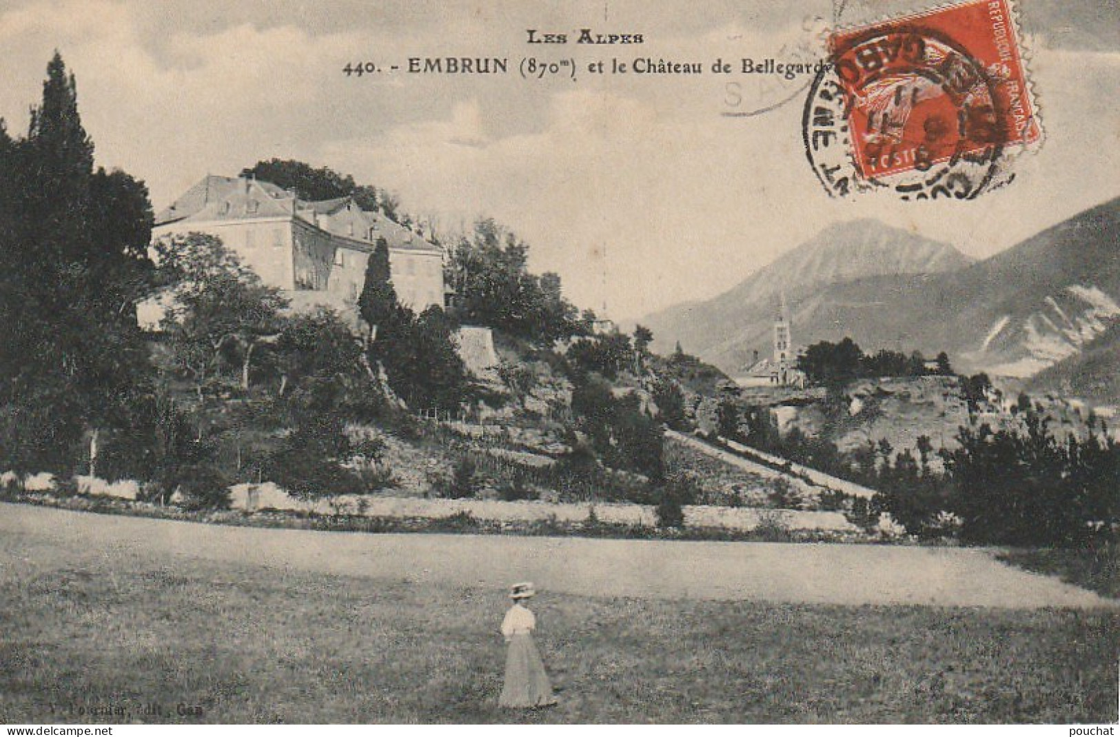 WA 10-(05) EMBRUN  ET LE CHATEAU DE BELLEGARDE - 2 SCANS - Embrun