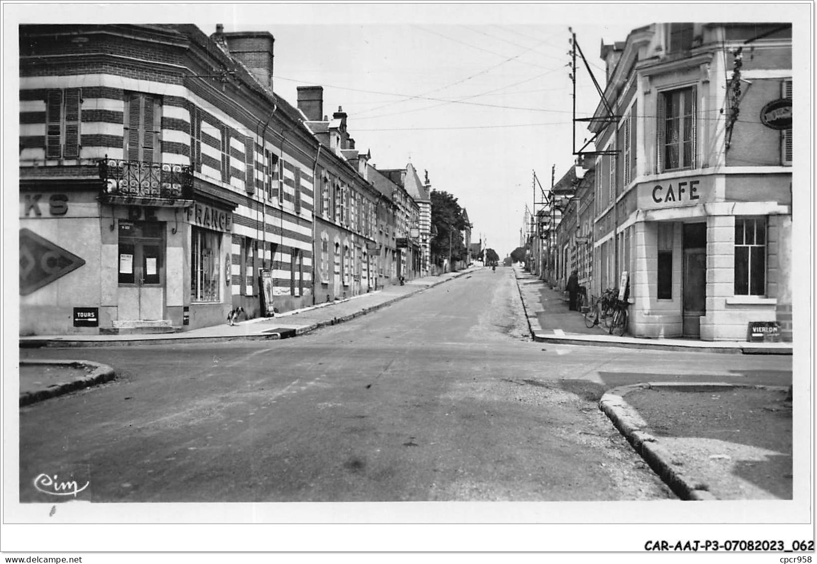 CAR-AAJP3-41-0210 - VILLEFRANCHE-SUR-CHER - Rue De La Gare - Café - Selles Sur Cher