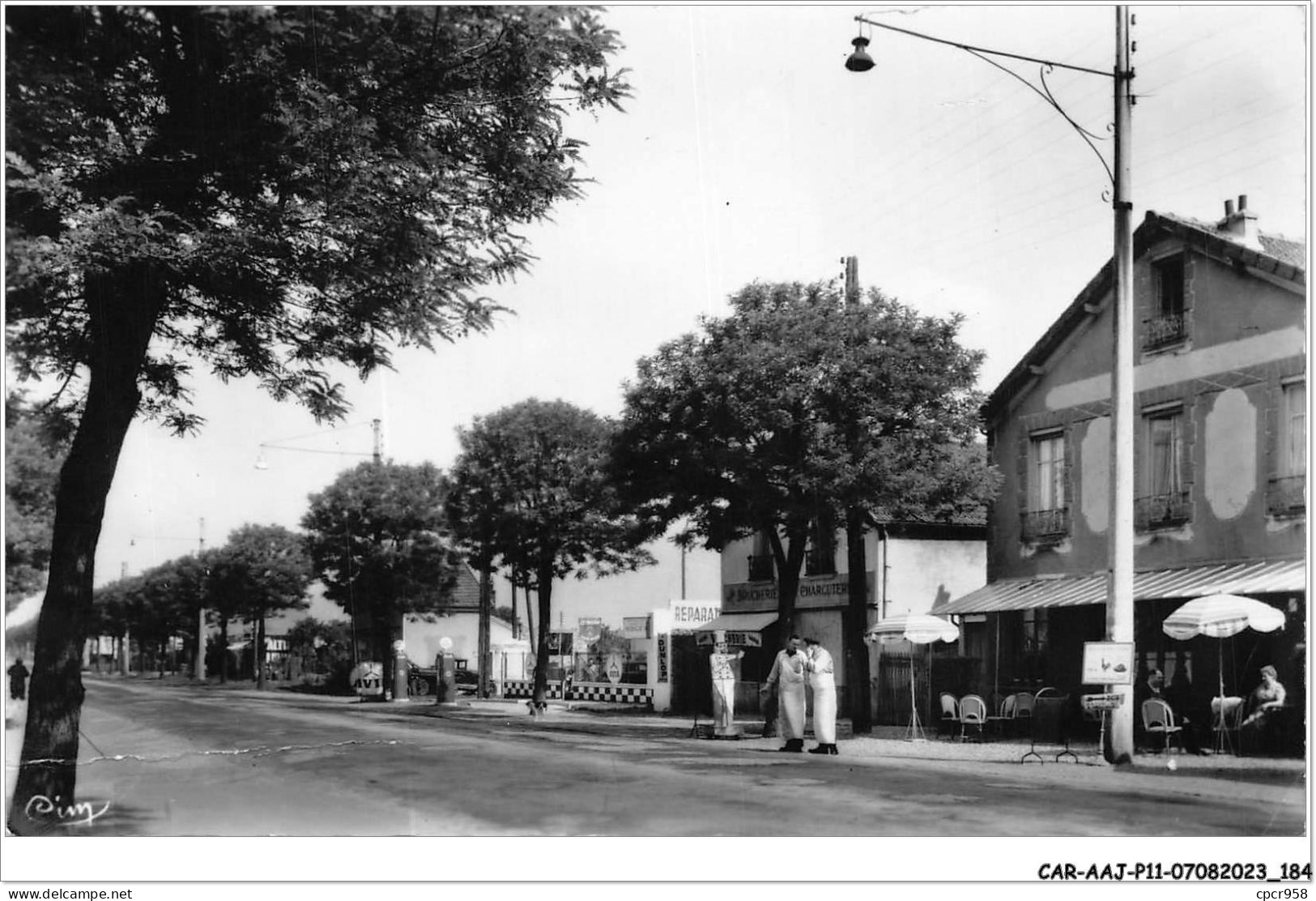 CAR-AAJP11-94-1087 - CHENNEVIERES-SUR-MARNE - Route De La Libération - Pompe à Essence, Charcutiers - Chennevieres Sur Marne