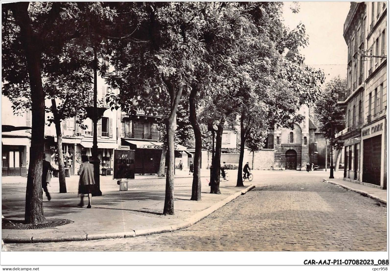 CAR-AAJP11-92-1039 - CLICHY - Place Danielle Casanova - Clichy