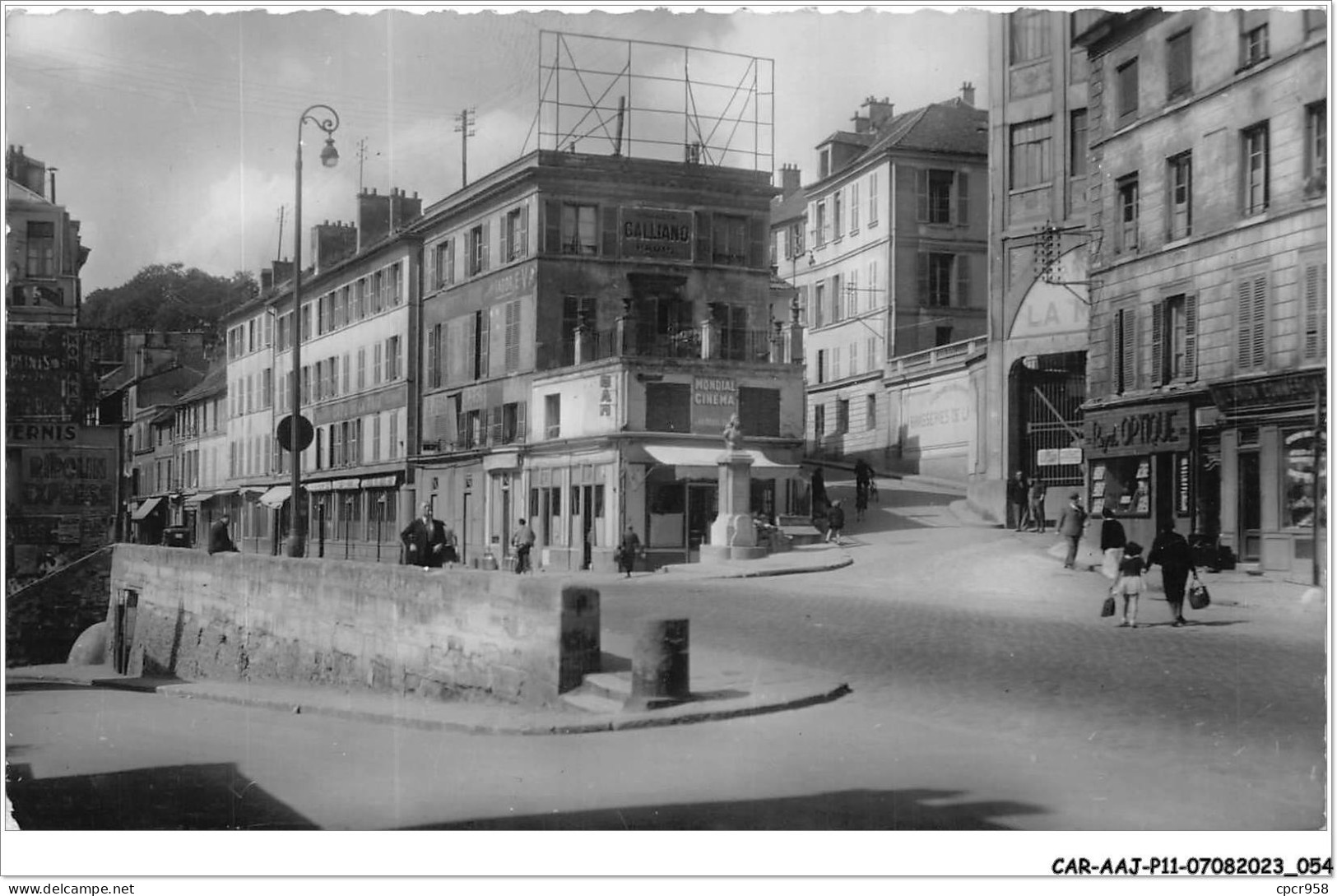 CAR-AAJP11-92-1022 - SEVRES - La Grande Rue - Mondial Cinéma, Commerces - Sevres