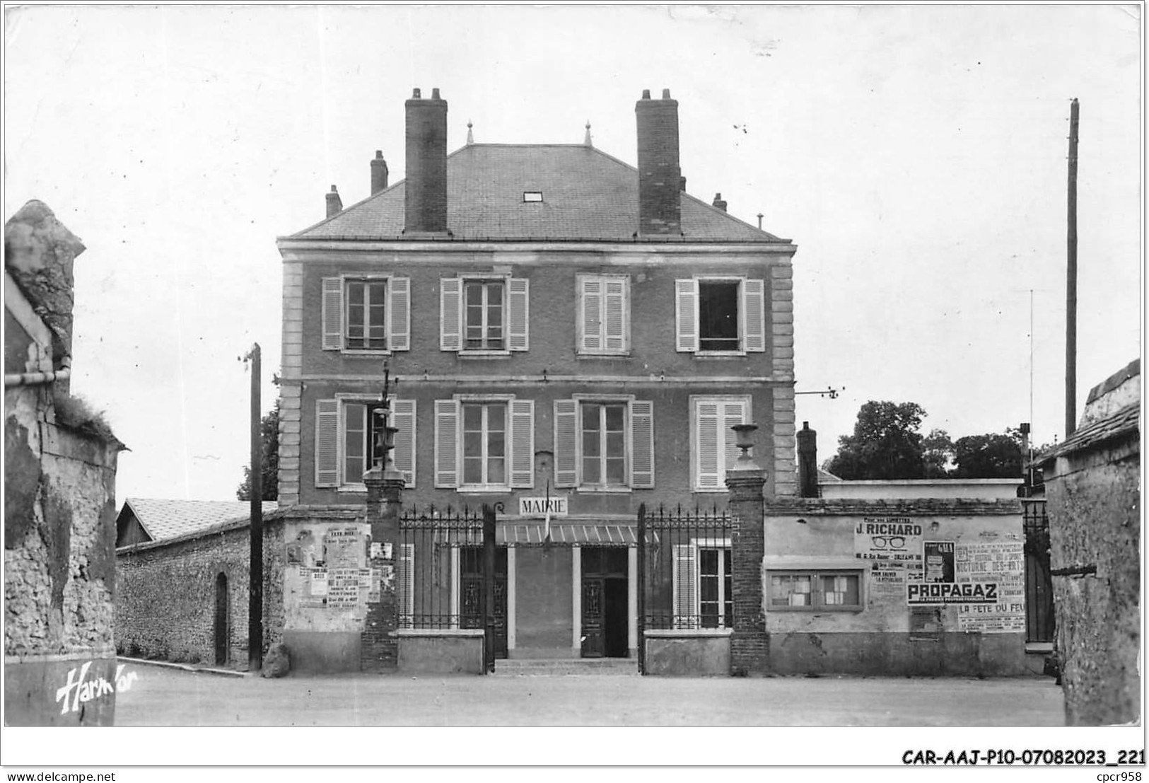 CAR-AAJP10-91-0990 - PUSSAY - Hôtel De Ville - Altri & Non Classificati