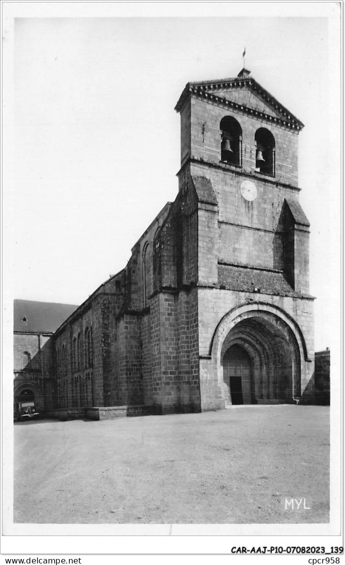 CAR-AAJP10-87-0949 - SOLIGNAC - Eglise Abbatiale - Le Parvis - Sonstige & Ohne Zuordnung