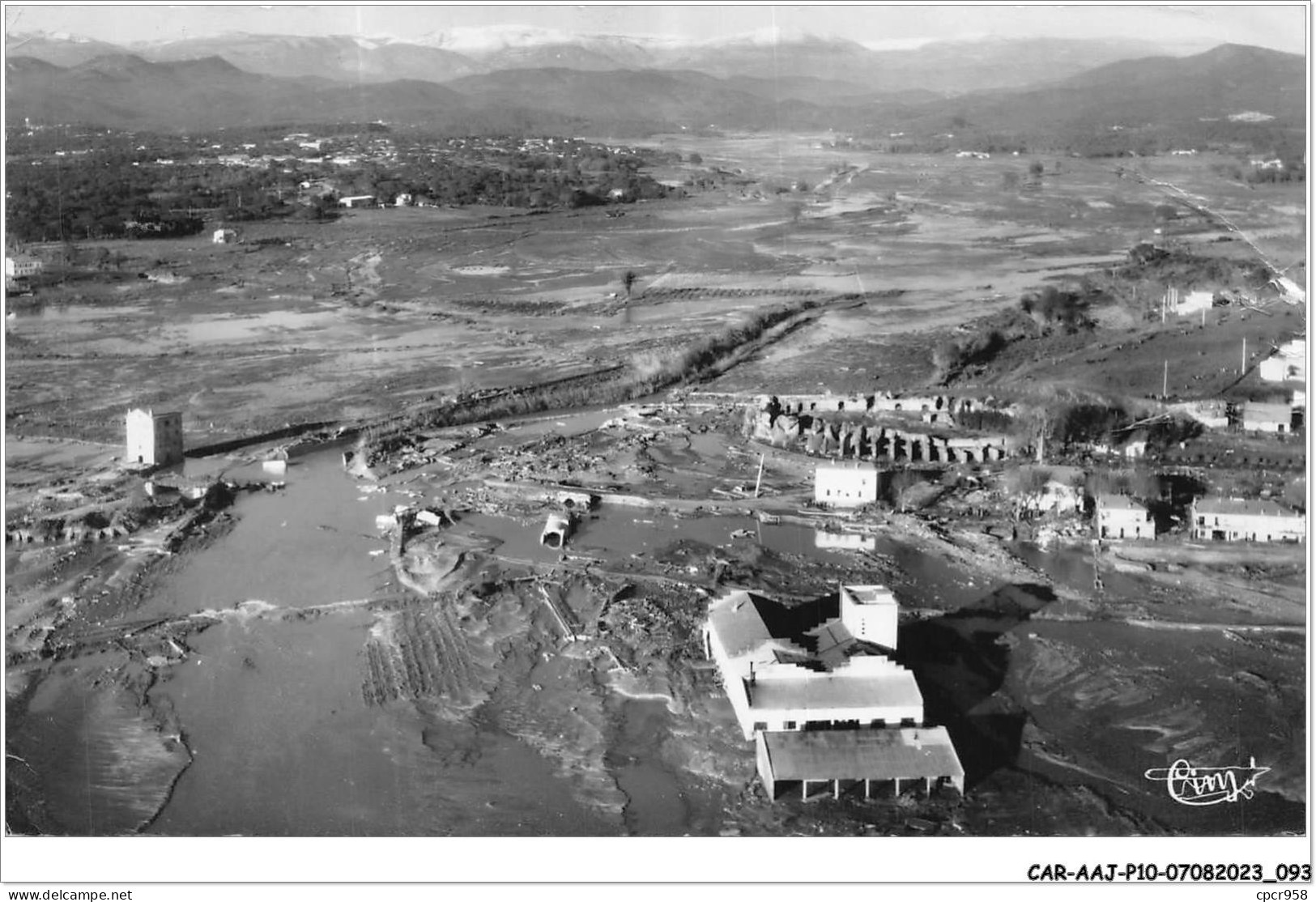 CAR-AAJP10-83-0926 - FREJUS Après La Catastrophe - Basse Vallée Du Reyran Et Quartier Des Arènes - Frejus