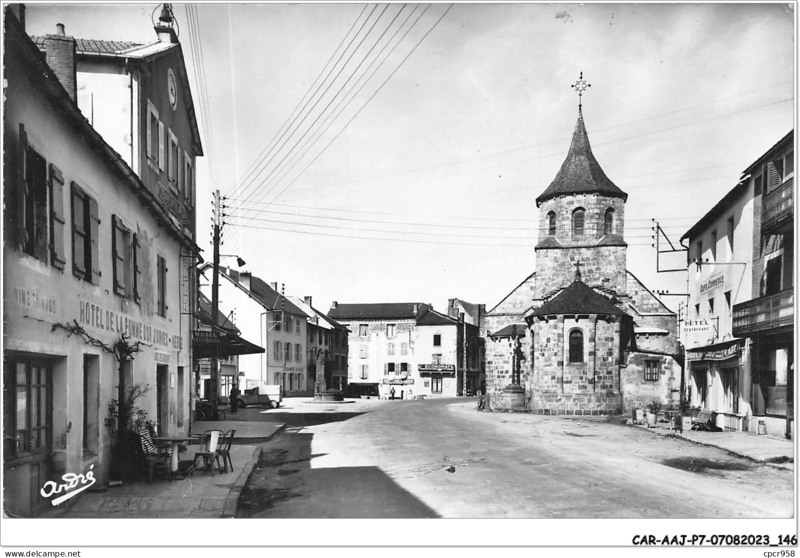 CAR-AAJP7-63-0644 - BOURG-LASTIC - Route Nationale Et Place De L'église - Hôtel - Other & Unclassified