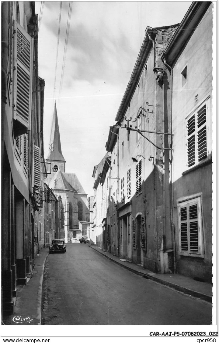 CAR-AAJP5-54-0387 - VEZELISE - Rue Léonard Bourcier - Vezelise