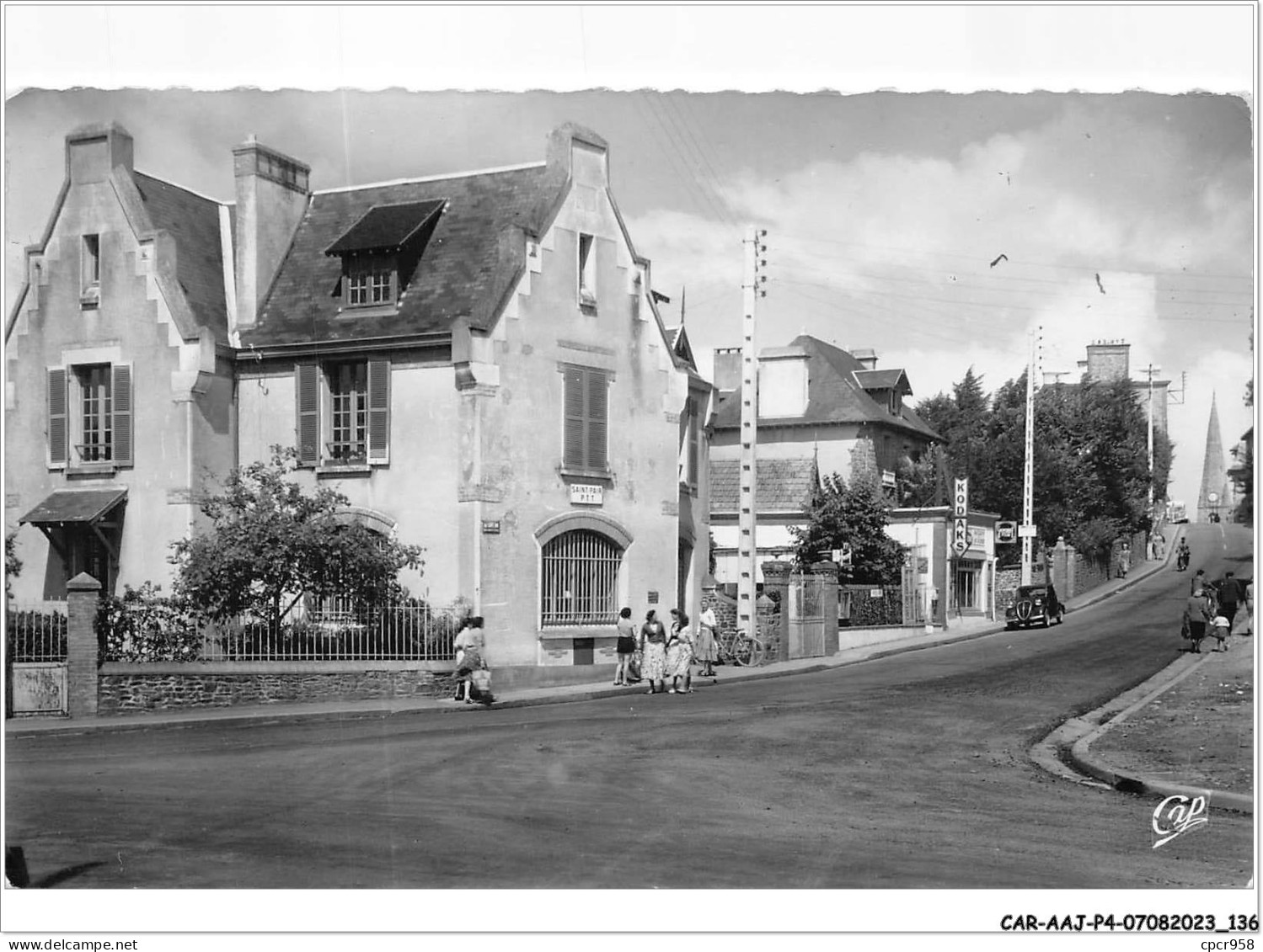 CAR-AAJP4-50-0348 - ST-PAIR-SUR-MER - La Poste Et La Rue Sainte-Anne - Saint Pair Sur Mer