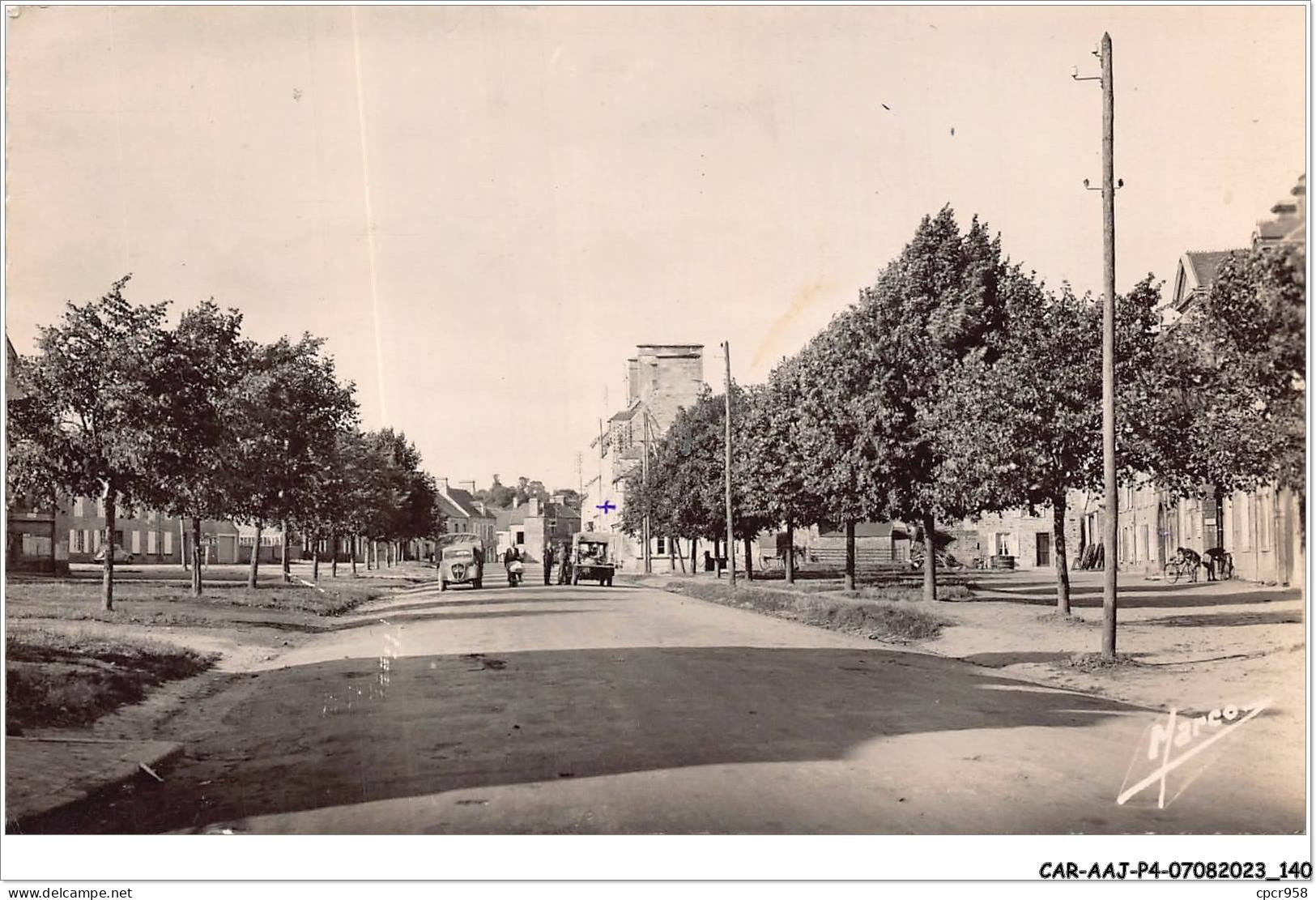 CAR-AAJP4-50-0350 - QUETTEHOU - Place Général De Gaulle - Sonstige & Ohne Zuordnung